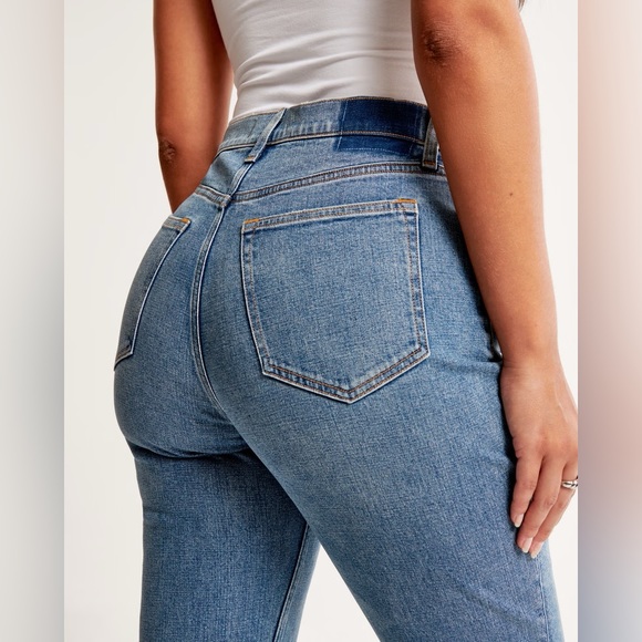 Abercrombie & Fitch Denim - Abercrombie & Fitch Curve Love Ultra High Rise Ankle Straight Jean Size 29